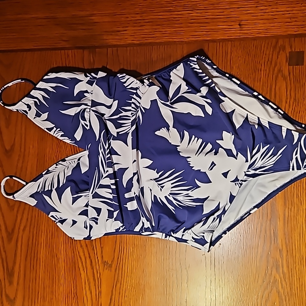 NWT, CUPSHE Tropical Floral One-piece Swimsuit